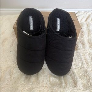 Eddie Bauer Black Suede Quilted Slippers